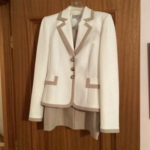 Tahari skirt suit set